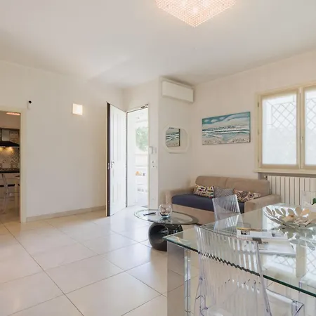 White By Interhome